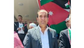 نقيب المقاولين يشارك في وقفة أمام مجمع النقابات المهنية احتفالًا بعيد الاستقلال الثمانين للمملكة