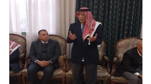 مندوبا عن جلاله الملك معالي العيسوي يعزي عشيرة الفراية