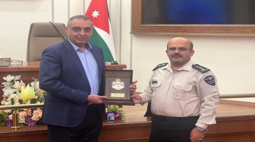 برنامج تعزيز النزاهة ومكافحة الفساد يعقد لقاء توعوياً في القاعة الهاشمية بالتنسيق مع دائرة الجمارك الأردنية