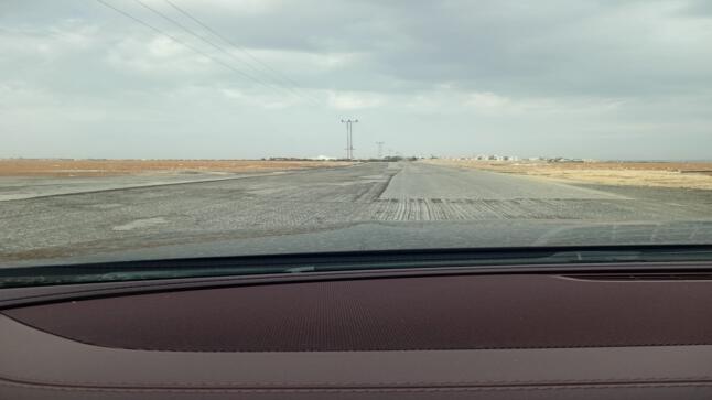 أهالي منطقة الجيزة يعربون عن استيائهم من تأخر إنجاز العمل في شارع أم رمانة