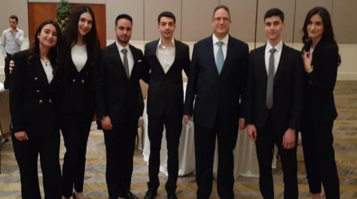      جامعة الأميرة سميّة للتكنولوجيا تفوز بمسابقة المحلل المالي المعتمدCFA وتتأهل للتصفيات الإقليمية في دبي