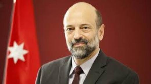 اصحاب مكاتب تاجير السيارات السياحية للرزاز اعطينا من وقتك ساعه .. فيديو