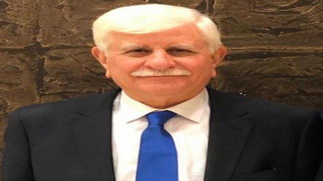 العاكفون على خرق السفينة !