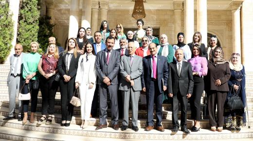 العيسوي يلتقي وجهاء وممثلين عن لواء الوسطية والبادية الشمالية و”شباب قادرون”