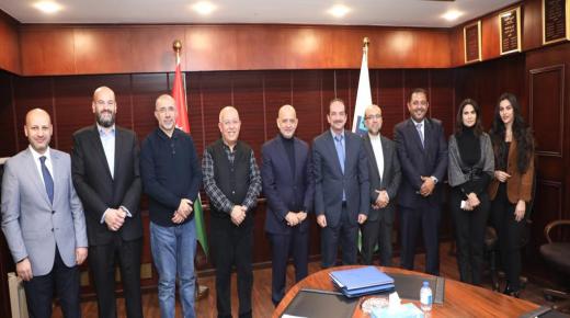 تجارة عمان و”جيدكو” توقعان مذكرة تعاون لتدريب الرياديين