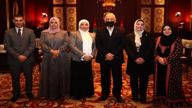 العيسوي يلتقي لجنة المرأة وشؤون الاسرة النيابية – صور
