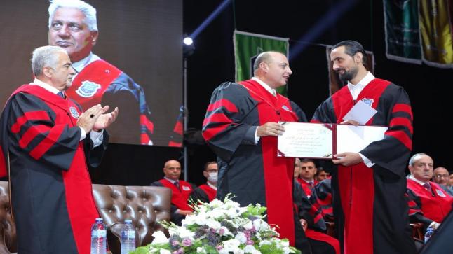 د.الحوراني يرعى حفل تخريج طلبة كلية الأعمال في عمان الاهلية في اليوم الثاني لاحتفالات التخريج