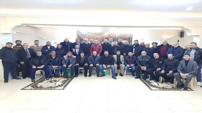 اهالي ابوديس يجددون البيعة لاعضاء الهيئة الادارية السابقة لـ جمعية رابطة اهالي ابوديس برئاسة المحامي ليث الديسي