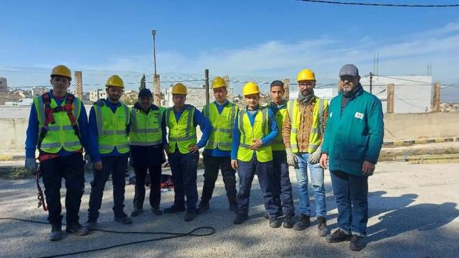 بدء دورات العمل بالكهرباء الحية في التدريب المهني