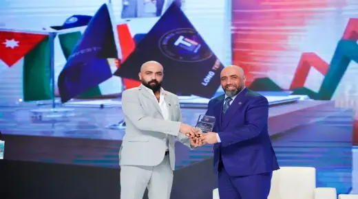 دبي : الأكاديمية العربية للأعمال والبنك الرقمي يحققان نجاح كبير لملتقى ريادة الاعمال والاستثمار الاقتصادي في البورصات بدبي – فيديو