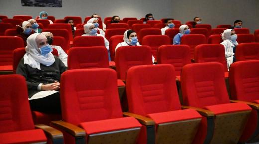 مستشفى الكندي ينظم محاضرة عن هشاشة العظام .