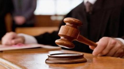 إحالة نائب سابق ونجله إلى القضاء استثمرا سلطاتهما للحصول على مغانم غير مشروعة