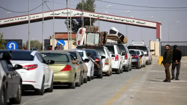 وزير الداخلية الأردني يعلن إغلاق معبر جابر الحدودي مع سوريا “بسبب الظروف الأمنية”