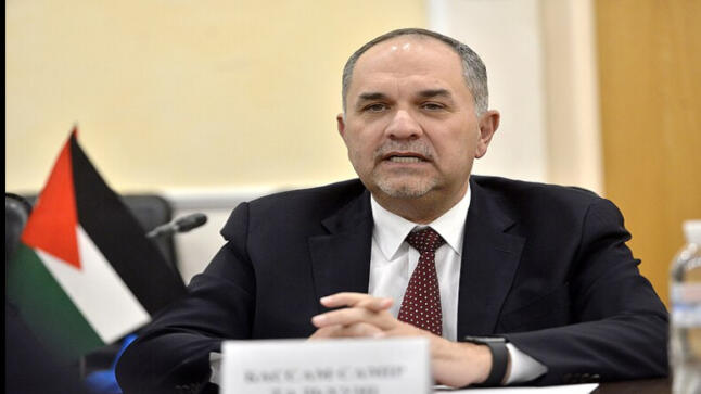 وزير العدل بسام التلهوني : اعتبارا من نهاية الأسبوع سيدخل قرار رفع الحماية الجزائية عن الشيكات حيز التنفيذ.