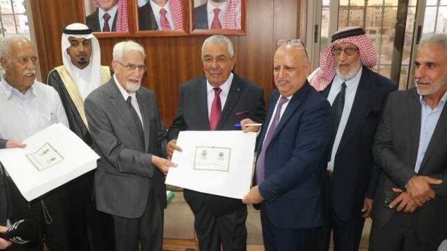 الروابدة يرعى إشهار موسوعة “مشجرات أنساب أشراف العرب” للمؤرخ فتحي الحسيني