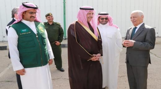 سفير خادم الحرمين الشريفين لدى الاردن يدشن هدية خادم الحرمين الشريفين من التمور