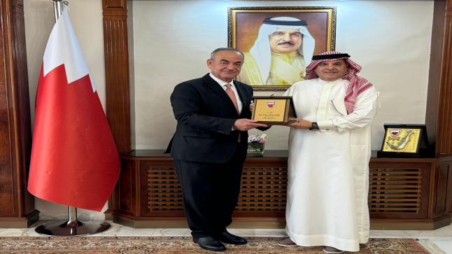 العين الهندي والسفير البحريني يبحثان دفع عجلة السياحة بين البلدين برؤية ملكية