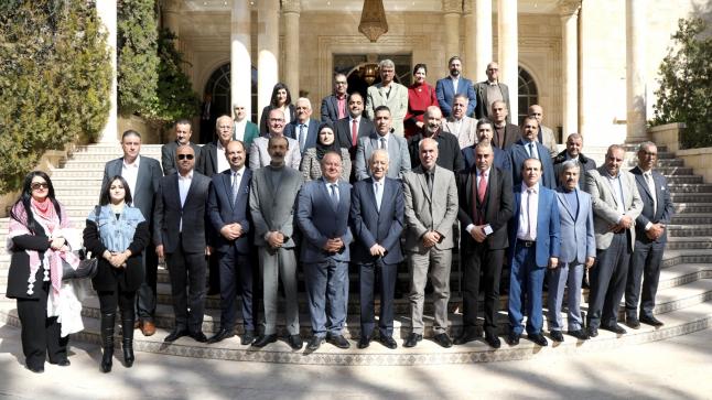 العيسوي: الملك يواصل جهوده لحشد الدعم الدولي لوقف العدوان الإسرائيلي على غزة وحماية المدنيين