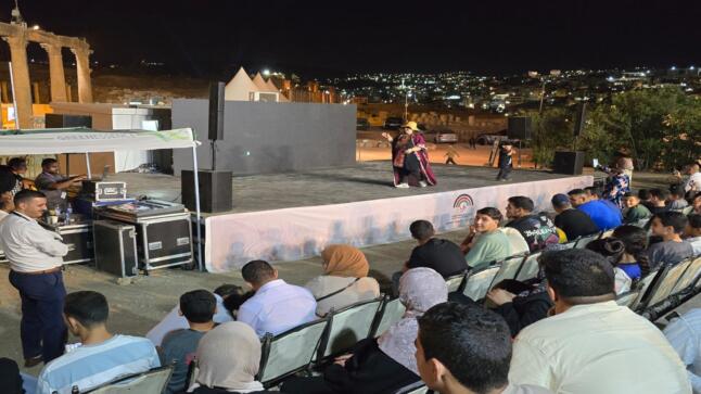 عروض مسرحية على مسرح الصوت والضوء في مهرجان جرش