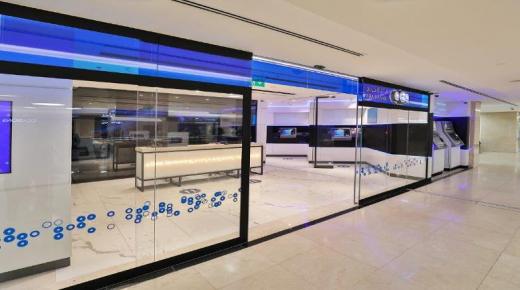 البنك العربي يفتتح قسم الخدمة الذاتية في فرع سيتي مول