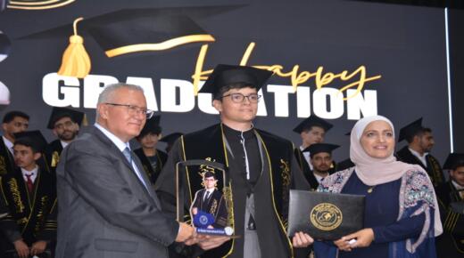 الدكتور محمد ابزاخ يرعى حفل تخريج طلاب مدارس المدار الدولية – صور