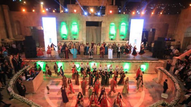 “نهر الذهب” حكاية إبداع أردنيّة في افتتاح مهرجان جرش (صور)