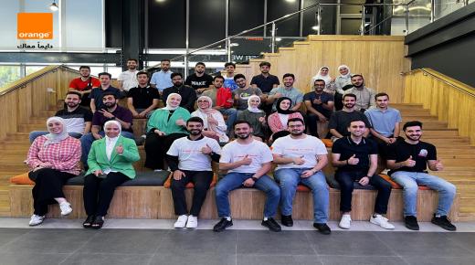 موظفو أورنج الأردن يتطوعون لتقديم جلسات تدريبية لطلاب التحدي الصيفي 2024 وذلك ضمن برنامج Engage for Change