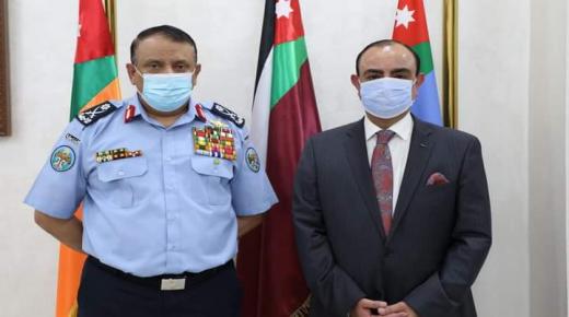 مدير الامن العام يُكرم اللواء المتقاعد طارق الحباشنة