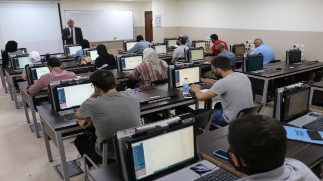 جامعة الشرق الأوسط MEU تختتم دورة التطبيقات العملية في المحاسبة المالية