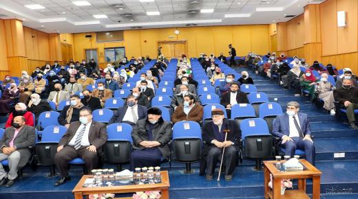 كليتا العلوم والشريعة في جامعة الزرقاء تنظمان يوماً علمياً