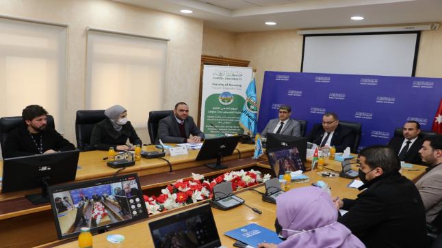 جامعة الزرقاء تنظم يوم علمي لكلية التمريض