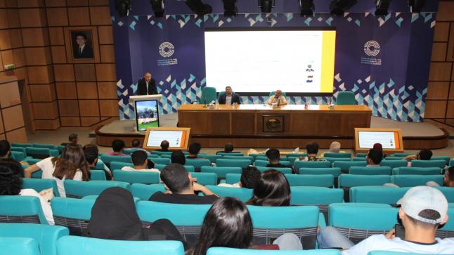 ندوة تفاعلية في جامعة الأميرة سمية للتكنولوجيا حول السلامة المرورية