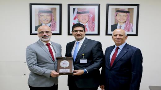 “أعمال الشرق الأوسط” تسعى للحصول على اعتماد AACSB الدولي