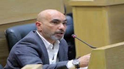 الحراسيس يحسم جدل النائب الاول