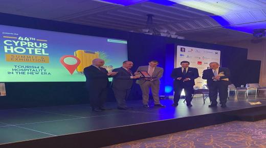 وزارة السياحة وجمعية الفنادق تشاركان في ملتقى الفنادق القبرصي الرابع والأربعين