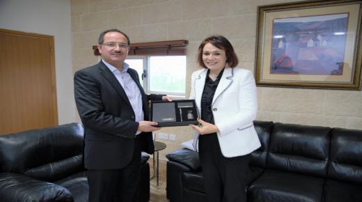 رئيس الجامعة الألمانية الأردنية يستقبل رئيسة جامعة قرطاج بتونس وبروفيسور من جامعة زيغن الألمانية