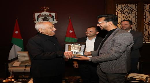 رئيس الديوان الملكي يلتقي مجموعة من شباب محافظة معان.