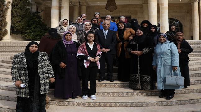 العيسوي يلتقي مجموعة من الاتحاد النسائي لمحافظة معان وجمعية الانوار الخيرية