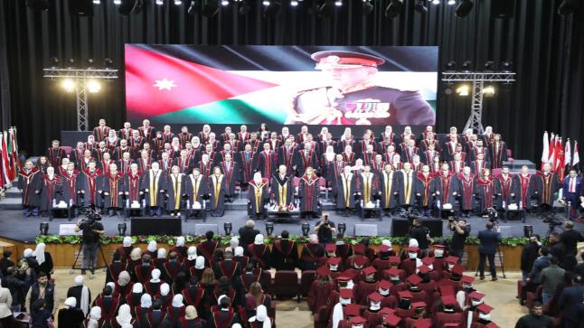 تخريج فوج “التحديث” لـ”الشرق الأوسط”… الرسائل الملكية للبناء والتقدم حاضرة