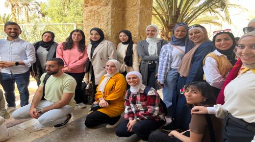 مجلسنا للتنمية المجتمعية وجامعة العلوم والتكنولوجيا تستعرضان نماذج هندسية لتنمية منطقة الازرق تنموياََ سياحياََ