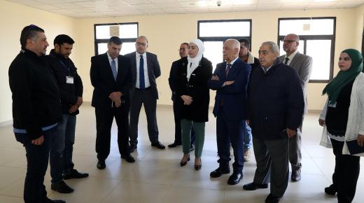 رئيس الديوان الملكي الهاشمي يتفقد مبنى البوتاس لذوي الاحتياجات الخاصة في محافظة المفرق .. صور