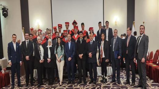 وزير السياحة والآثار والهندي يرعون حفل تخريج 38 باحث وباحثة عن عمل ضمن مشروع أعلنت عنه جمعية الفنادق في تشرين الأول 2022.