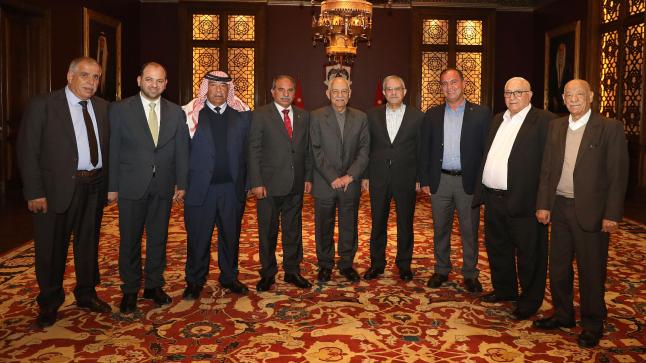 العيسوي يلتقي في الديوان الملكي الهاشمي لجنة اعمار محافظة الرمثا