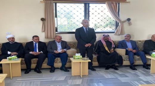 مندوبا عن الملك .. رئيس الديوان الملكي يعزي عشيرة الرحامنه