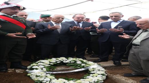 مندوبا عن الملك رئيس الديوان الملكي يعزي بوفاه رئيس الوزراء مضر بدران