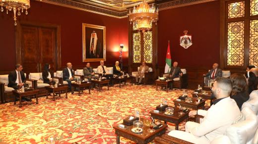 العيسوي يلتقي مجموعة من المنظمين لملتقى الصناعات الصيدلانية