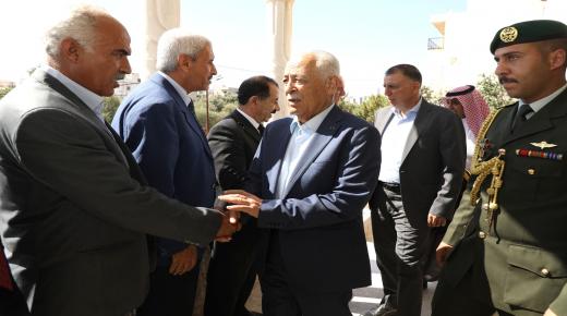 مندوبا عن جلالة الملك عبدالله الثاني المعظم وسمو ولي العهد المعظم .. رئيس الديوان الملكي الهاشمي يعزي _ بعشيرة الشلول.