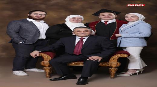 المهندس محمد الكلوب وعائلته يهنئون المهندس سامر الروابدة بنجاح نجله سند بالثانوية العامة