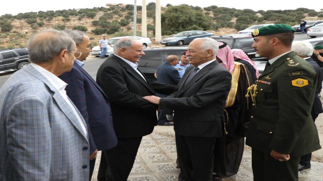 العيسوي يعزي عشيرتي الياصجين / العبادي – وآل مزرعاوي