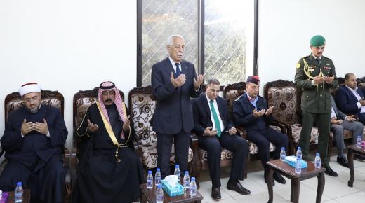 مندوبا عن الملك وولي العهد العيسوي يعزي عشيرتي العواملة والدبابنة/آل حتر